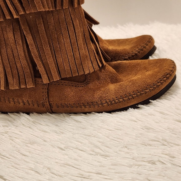 🤎 Minnetonka Brown 3-Layer Fringe Boots 1638 Size 7 - Picture 5 of 10